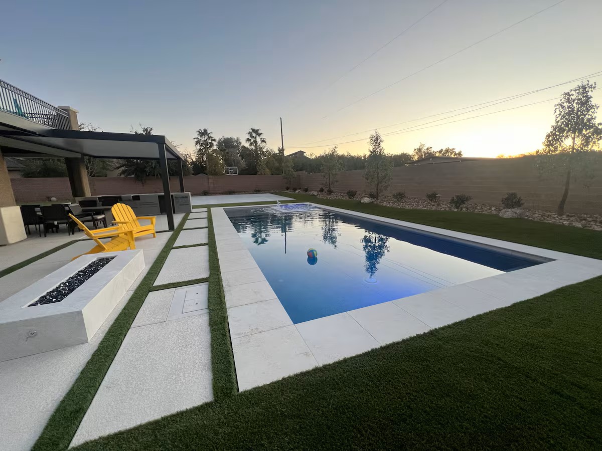 Swimming pool